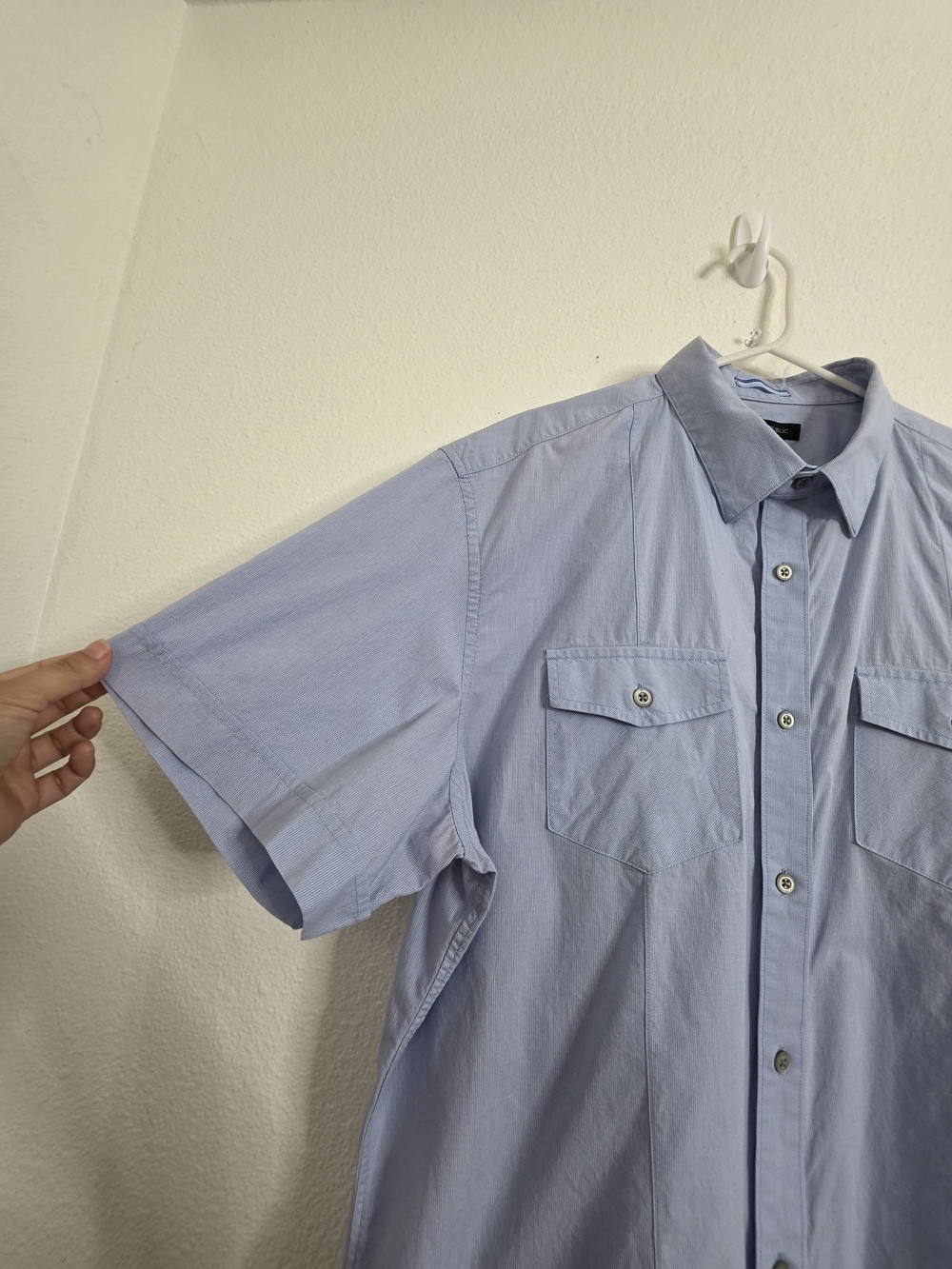 Banana Republic Mens XL Blue Striped Short Sleeve Button Down Shirt Pocket - Picture 6 of 11